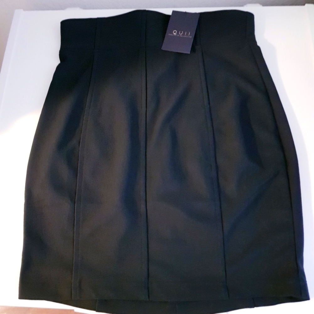 NWT Quii Exquisite Collection Bodycon Black Mini Pencil Skirt